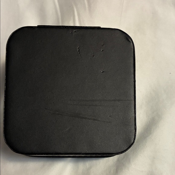 Black Square Faux Leather Jewelry Case Travel Box - Picture 7 of 7